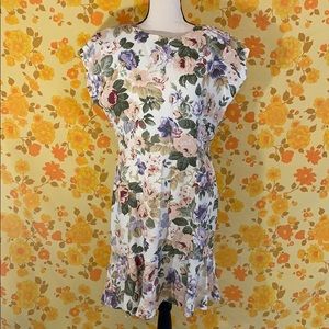Cute True Vintage 80s Ruffle Floral Dress
